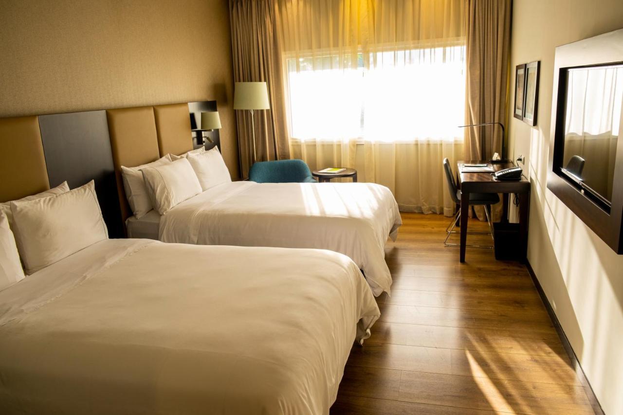 Radisson Hotel Santa Cruz 5*