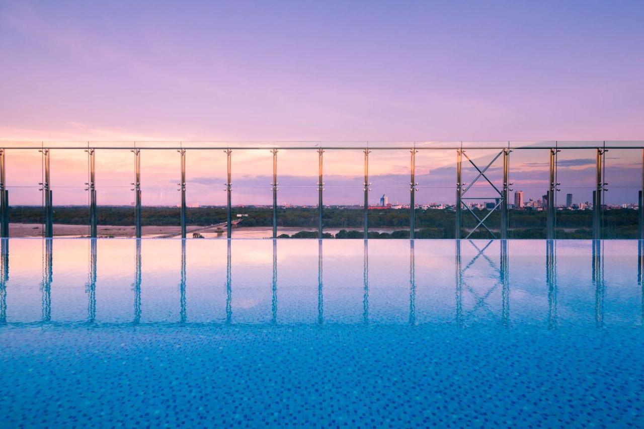 Radisson Hotel Santa Cruz 5*